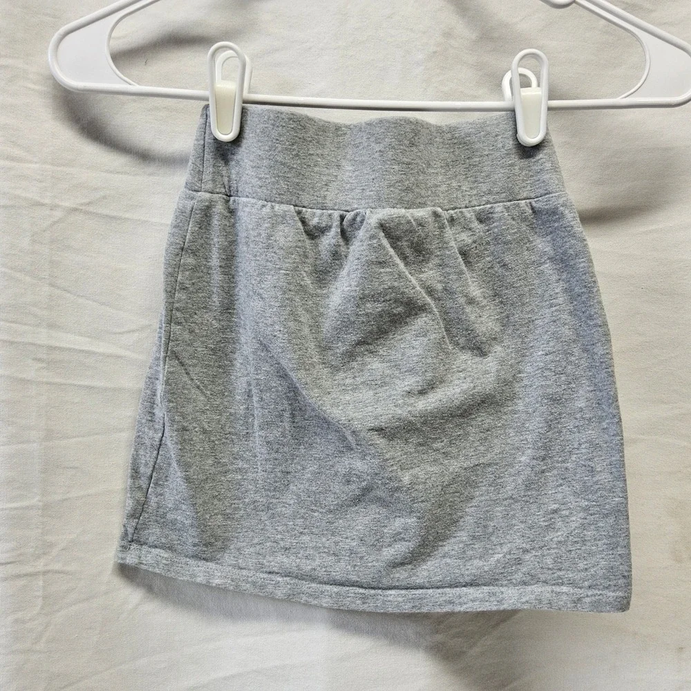 Old Navy Skirt Kids Small 6-7 Gray Cotton Spandex Elastic Waist Mini Casual